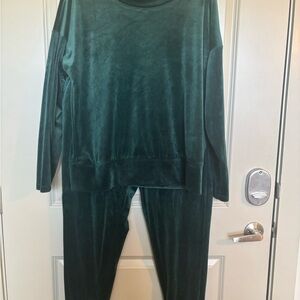 Cable & Gauge Sport Dark Green Top